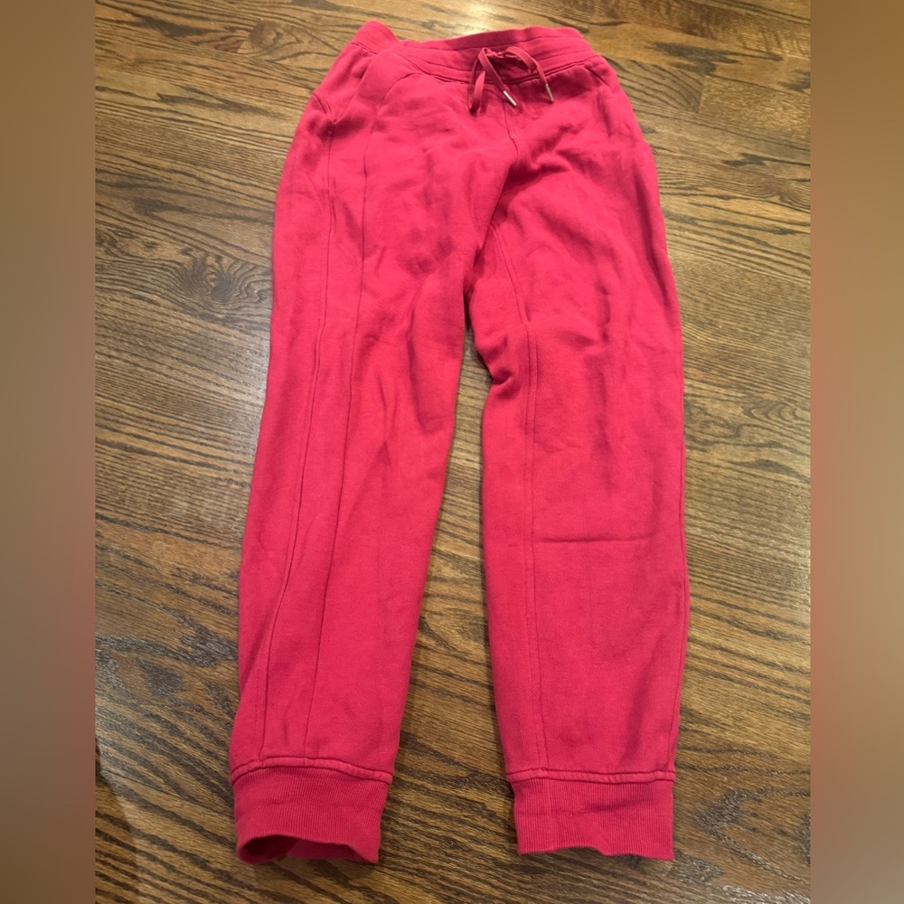 Lululemon Athletica Scuba High-Rise Jogger Pomegrante 4